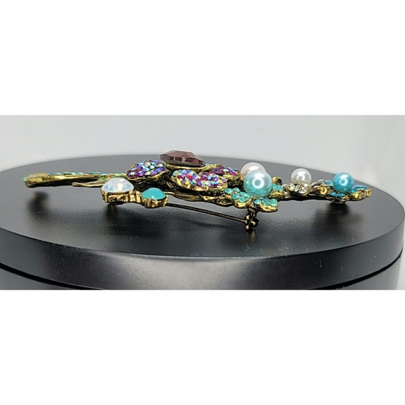 Vintage Look Crystal Embellished Floral Spray Brooch - Picture 12 of 12